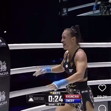 bkfc girl flashes after win|BKFC fighter flashes the crowd her breasts after KO (Video)